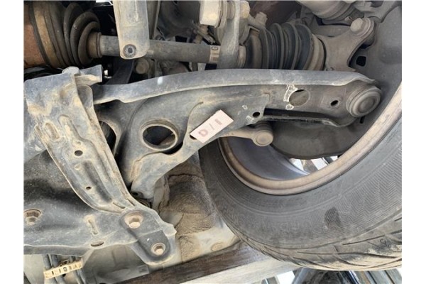 Recambio de brazo suspension delantero izquierdo para toyota yaris (ksp9/scp9/nlp9) 1.4 active referencia OEM IAM 4806909040  