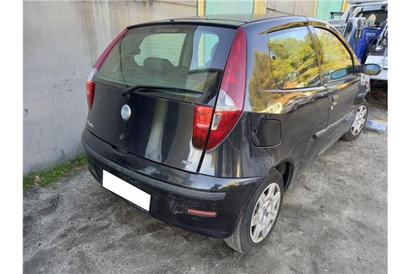 fiat ii punto (188) berlina del año 2005 fiat ii punto (188) berlina del año 2005