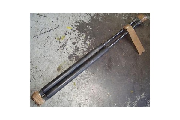 Recambio de amortiguador porton para citroen c3 1.4 hdi referencia OEM IAM 8731G3  