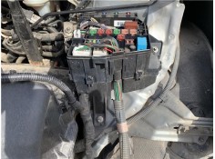 Recambio de caja fusibles/rele para toyota yaris (ksp9/scp9/nlp9) 1.4 active referencia OEM IAM 8264147020 72818502 