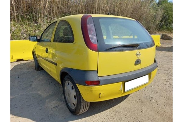 opel corsa c del año 2001