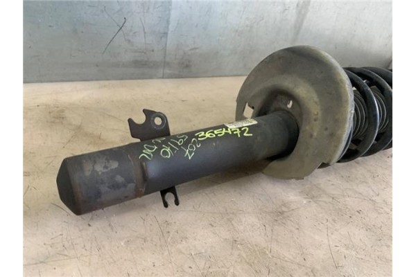 Recambio de amortiguador delantero derecho para peugeot 207 1.6 hdi referencia OEM IAM 520862  