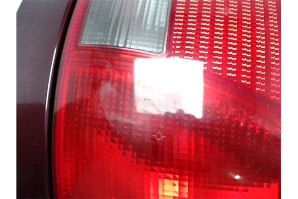 Recambio de piloto trasero derecho para audi a4 berlina (b5) referencia OEM IAM   