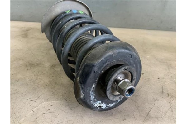 Recambio de amortiguador delantero derecho para peugeot 207 1.6 hdi referencia OEM IAM 520862  