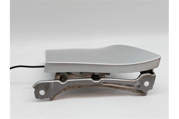 Recambio de tapa exterior combustible para peugeot 107 1.4 hdi referencia OEM IAM 1517C9  
