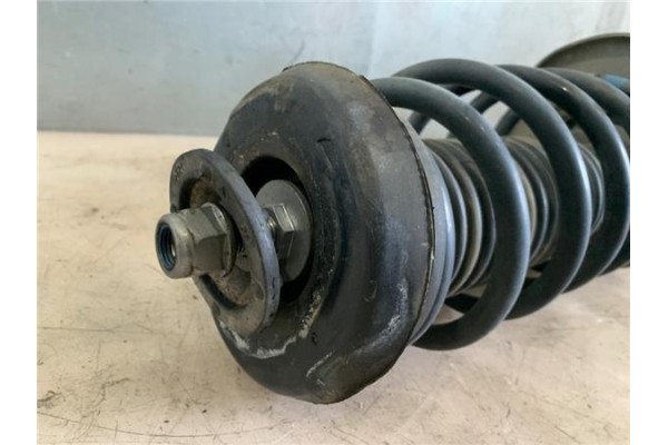 Recambio de amortiguador delantero derecho para peugeot 207 1.6 hdi referencia OEM IAM 520862  