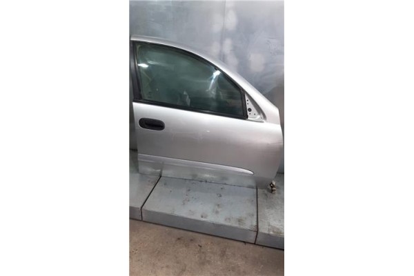 Recambio de puerta delantero derecha para nissan almera (n16/e) referencia OEM IAM 801005M432  