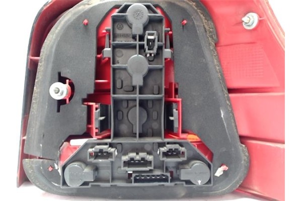 Recambio de piloto trasero izquierdo para volkswagen golf iv berlina (1j1) referencia OEM IAM 1J6945095Q 67736971 1J6945111Q , A