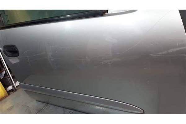 Recambio de puerta delantero derecha para nissan almera (n16/e) referencia OEM IAM 801005M432  