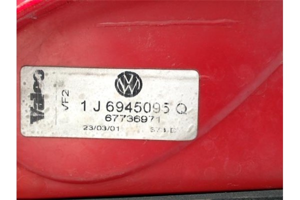 Recambio de piloto trasero izquierdo para volkswagen golf iv berlina (1j1) referencia OEM IAM 1J6945095Q 67736971 1J6945111Q , A