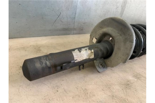 Recambio de amortiguador delantero izquierdo para peugeot 207 1.6 hdi referencia OEM IAM 520861  