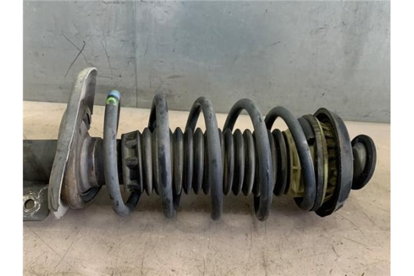Recambio de amortiguador delantero izquierdo para peugeot 207 1.6 hdi referencia OEM IAM 520861  