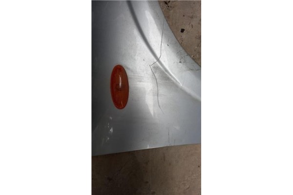 Recambio de aleta delantero derecha para nissan almera (n16/e) referencia OEM IAM   