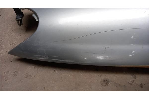 Recambio de aleta delantero derecha para nissan almera (n16/e) referencia OEM IAM   