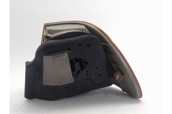 Recambio de piloto trasero izquierdo para bmw serie 3 coupe (e46) referencia OEM IAM 63218383099 257021L 
