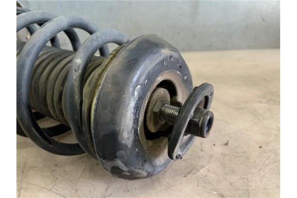 Recambio de amortiguador delantero izquierdo para peugeot 207 1.6 hdi referencia OEM IAM 520861  