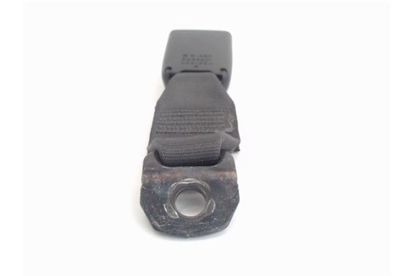 Recambio de anclaje cinturon trasero izquierdo para suzuki swift iii (sg) 1.3 referencia OEM IAM E034501  