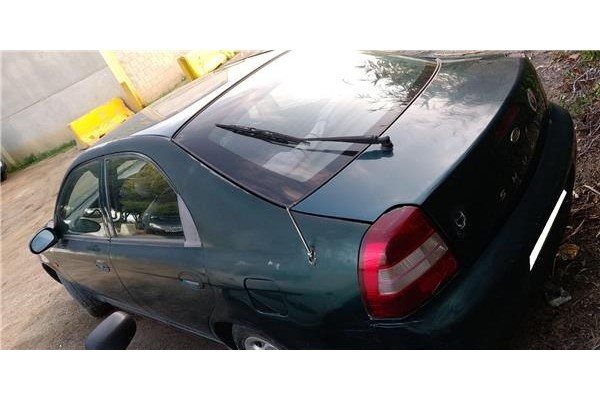 kia shuma (1997) del año 