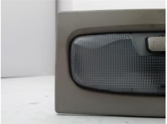 Recambio de luz interior techo para ford fiesta vi 1.4 tdci referencia OEM IAM 8A6113733  