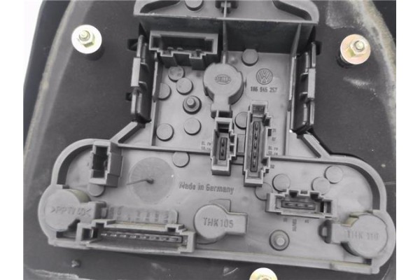 Recambio de piloto trasero izquierdo para volkswagen golf iii (1h1) 2.0 gti referencia OEM IAM 1H6945111B  