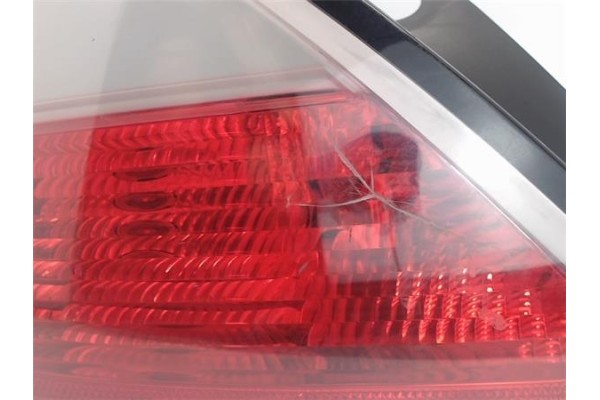 Recambio de piloto trasero izquierdo para opel astra h berlina referencia OEM IAM   