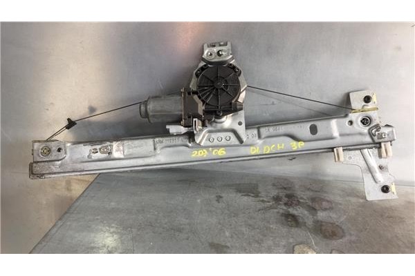 Recambio de mecanismo elevalunas delantero derecho para peugeot 207 1.4 x-line referencia OEM IAM 9681182280 ARM119855AVD 