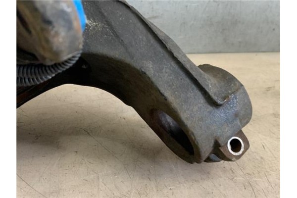Recambio de mangueta delantero izquierda para peugeot 207 1.6 hdi referencia OEM IAM 364690  