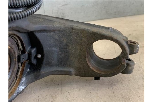 Recambio de mangueta delantero izquierda para peugeot 207 1.6 hdi referencia OEM IAM 364690  