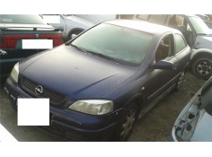 opel astra g berlina del año 2000