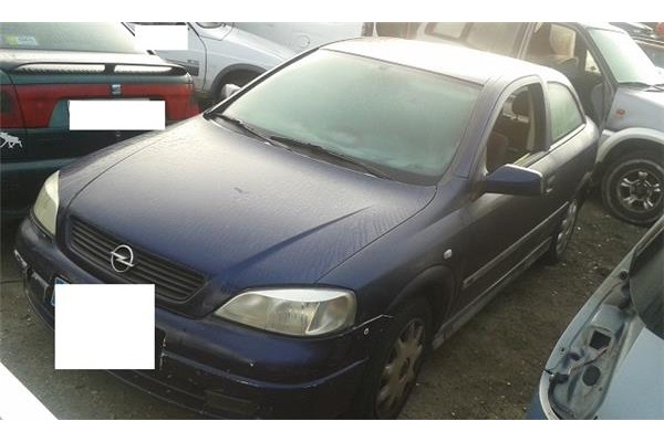 opel astra g berlina del año 2000