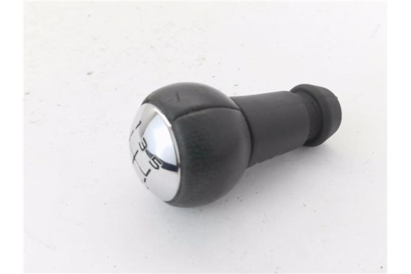 Recambio de pomo palanca cambio para peugeot 207 1.6 hdi referencia OEM IAM 2403CV  
