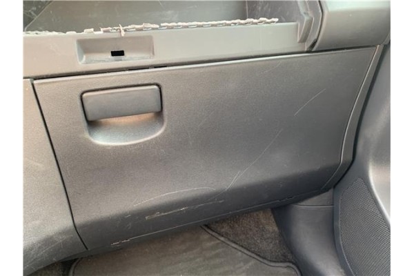 Recambio de guantera salpicadero para toyota yaris (ksp9/scp9/nlp9) 1.4 active referencia OEM IAM 5555052140B0  
