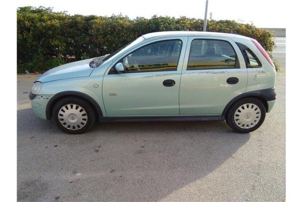 opel corsa c del año 2002