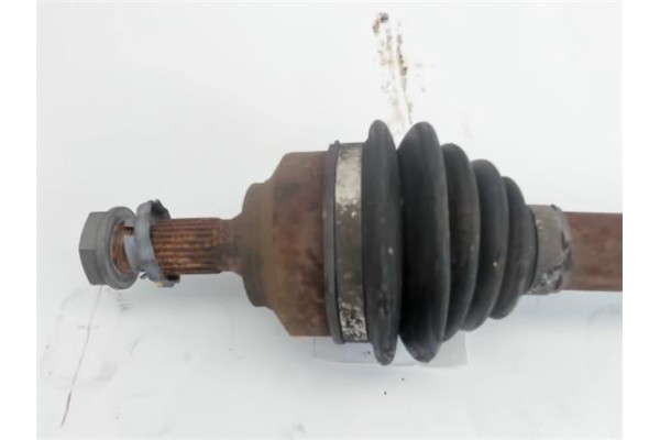 Recambio de palier delantero izquierdo para peugeot 308 1.6 gt referencia OEM IAM 3272LH  