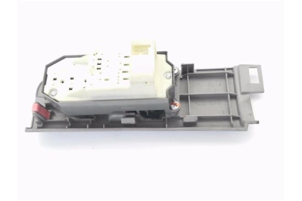 Recambio de mando elevalunas delantero izquierdo para toyota yaris (ksp9/scp9/nlp9) 1.4 active referencia OEM IAM 848200D100 742