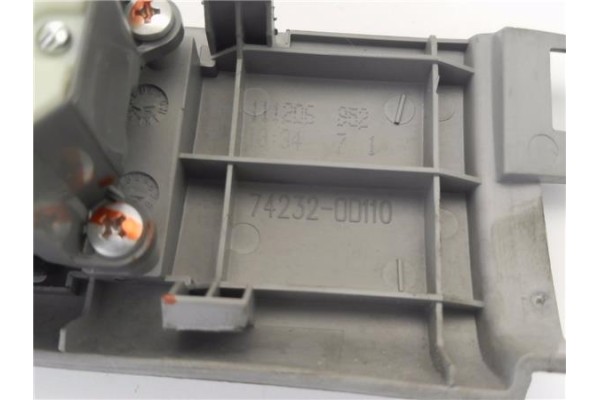 Recambio de mando elevalunas delantero izquierdo para toyota yaris (ksp9/scp9/nlp9) 1.4 active referencia OEM IAM 848200D100 742