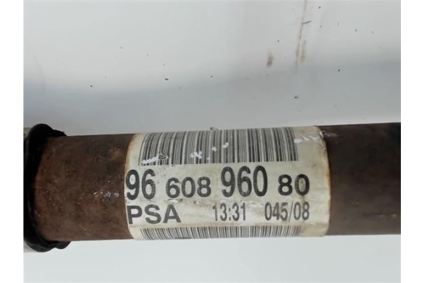 Recambio de palier delantero izquierdo para peugeot 308 1.6 gt referencia OEM IAM 3272LH  