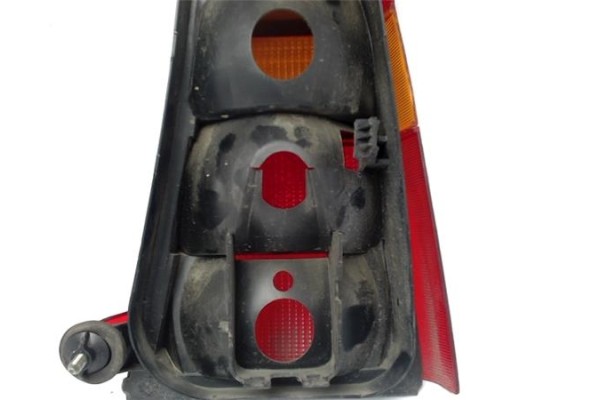 Recambio de piloto trasero izquierdo para citroen ax referencia OEM IAM   