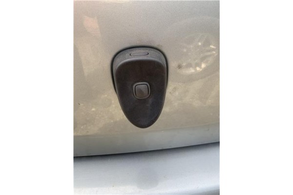 Recambio de maneta exterior porton para toyota yaris (ksp9/scp9/nlp9) 1.4 active referencia OEM IAM 6920952010   Recambio de maneta exterior porton para toyota yaris (ksp9/scp9/nlp9) 1.4 active referencia OEM IAM 6920952010