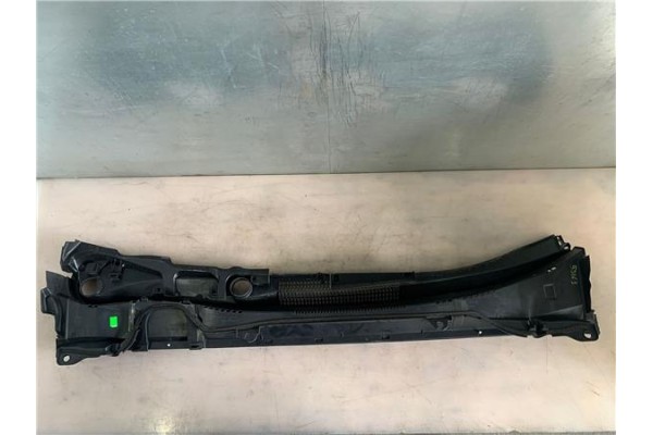 Recambio de torpedo para toyota corolla (e21) híbrido hybrid active referencia OEM IAM 5578302290  
