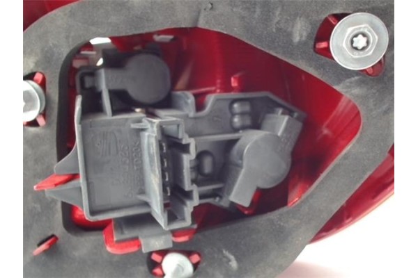 Recambio de piloto trasero izquierdo para seat ibiza st (6j8) 1.2 style referencia OEM IAM 6J8945095  6J8945095C , SEAT