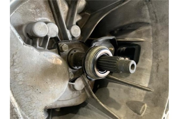 Recambio de caja cambios manual para peugeot 308 sw 1.6 sport referencia OEM IAM 2222YA 20DP42 