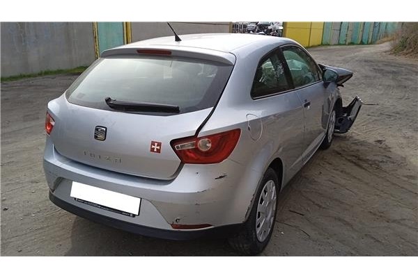 seat ibiza berlina (6j5) del año 2010