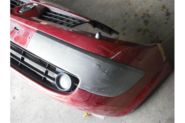 Recambio de paragolpes delantero para renault scenic ii (jm) 1.5 dci (jm02, jm13) referencia OEM IAM 7701474769  