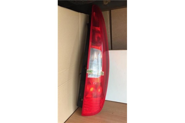 Recambio de piloto trasero derecho para mitsubishi colt berlina 5 (z30a)(2005) 1.3 atlantis [1,3 ltr. - 70 kw cat] referencia OE