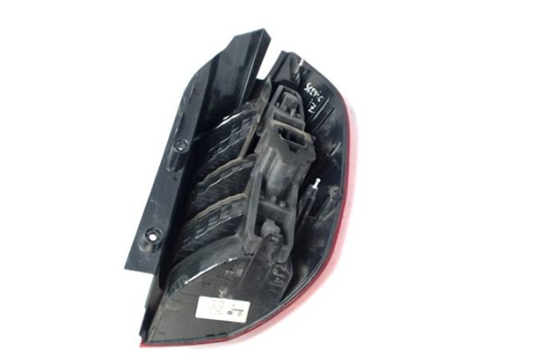 Recambio de piloto trasero izquierdo para renault scenic ii (jm) referencia OEM IAM 8200127704 2SK008659-01 8200127703 , RENAULT