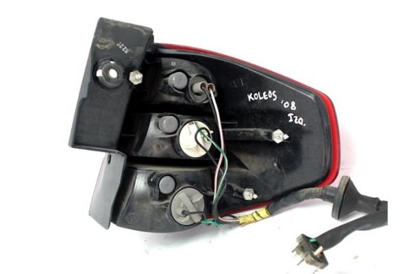 Recambio de piloto trasero izquierdo para renault koleos i referencia OEM IAM   