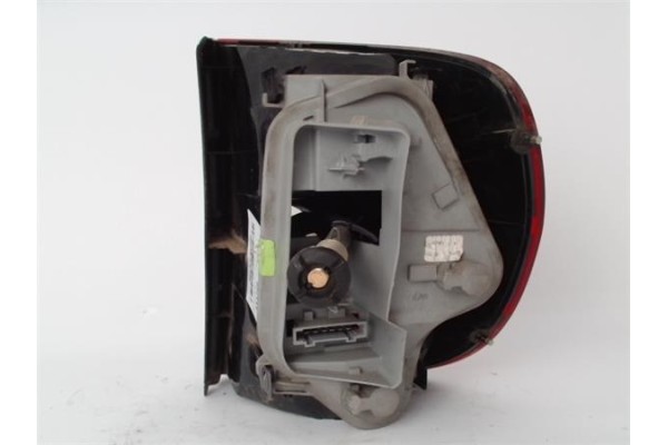 Recambio de piloto trasero izquierdo para volkswagen fox (5z1, 5z3) 1.4 tdi referencia OEM IAM 520945111A  