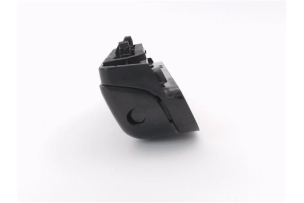 Recambio de luz central de freno para peugeot partner combispace (5f) 1.6 hdi 75 referencia OEM IAM 7R02569  