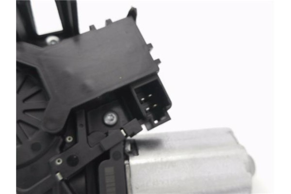 Recambio de motor limpiaparabrisas trasero para toyota yaris (ksp9/scp9/nlp9) 1.4 active referencia OEM IAM 851300D020F 03902018